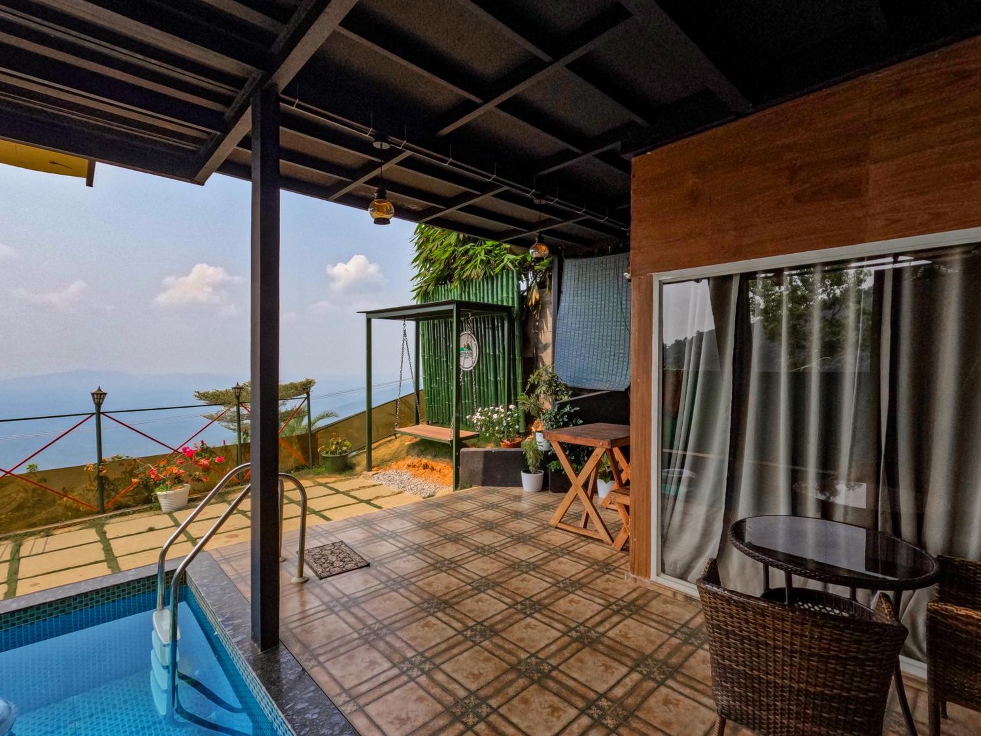 Mount Stratus Resort Vayalada Balussery Esterno foto