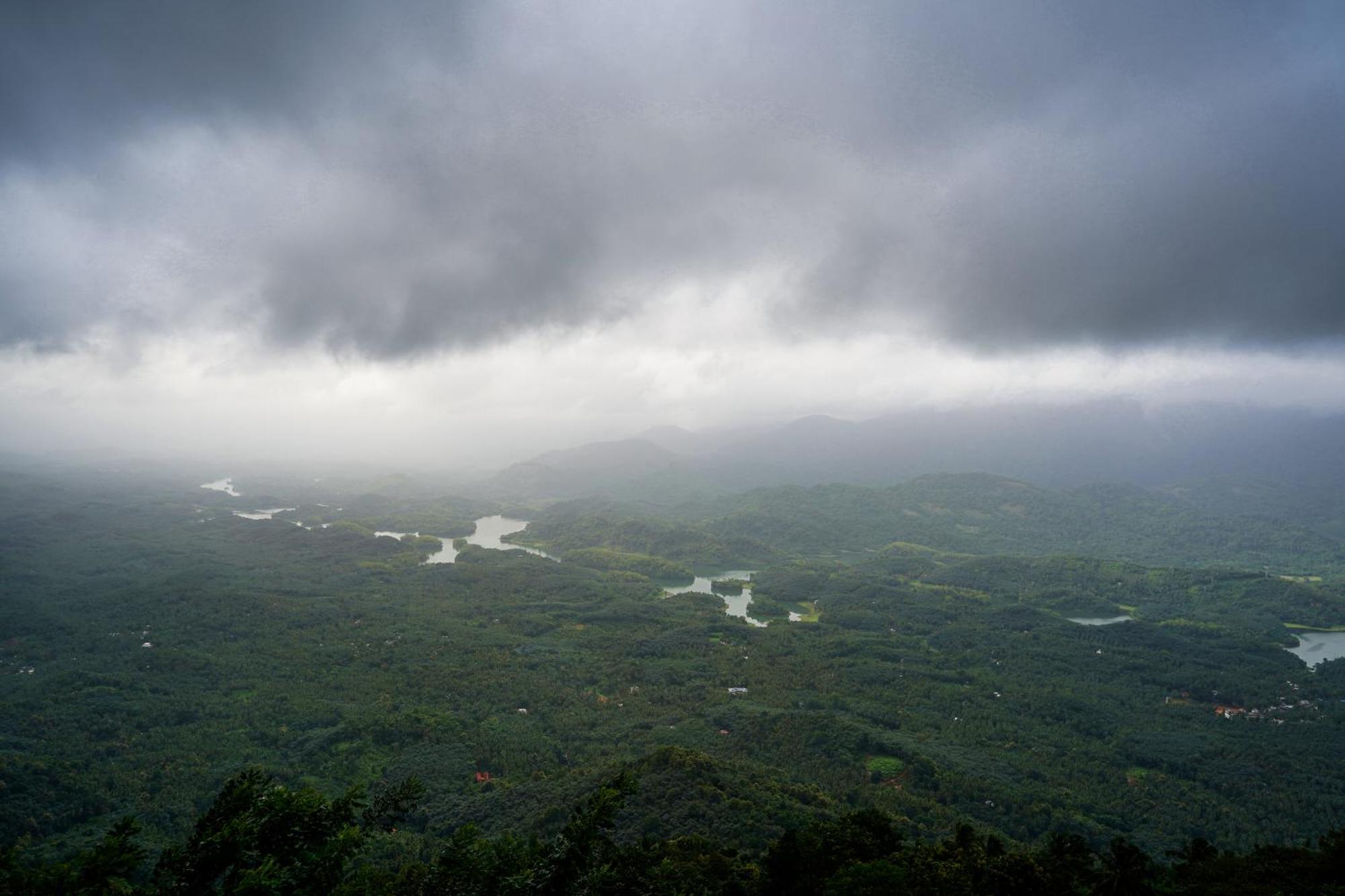 Mount Stratus Resort Vayalada Balussery Esterno foto
