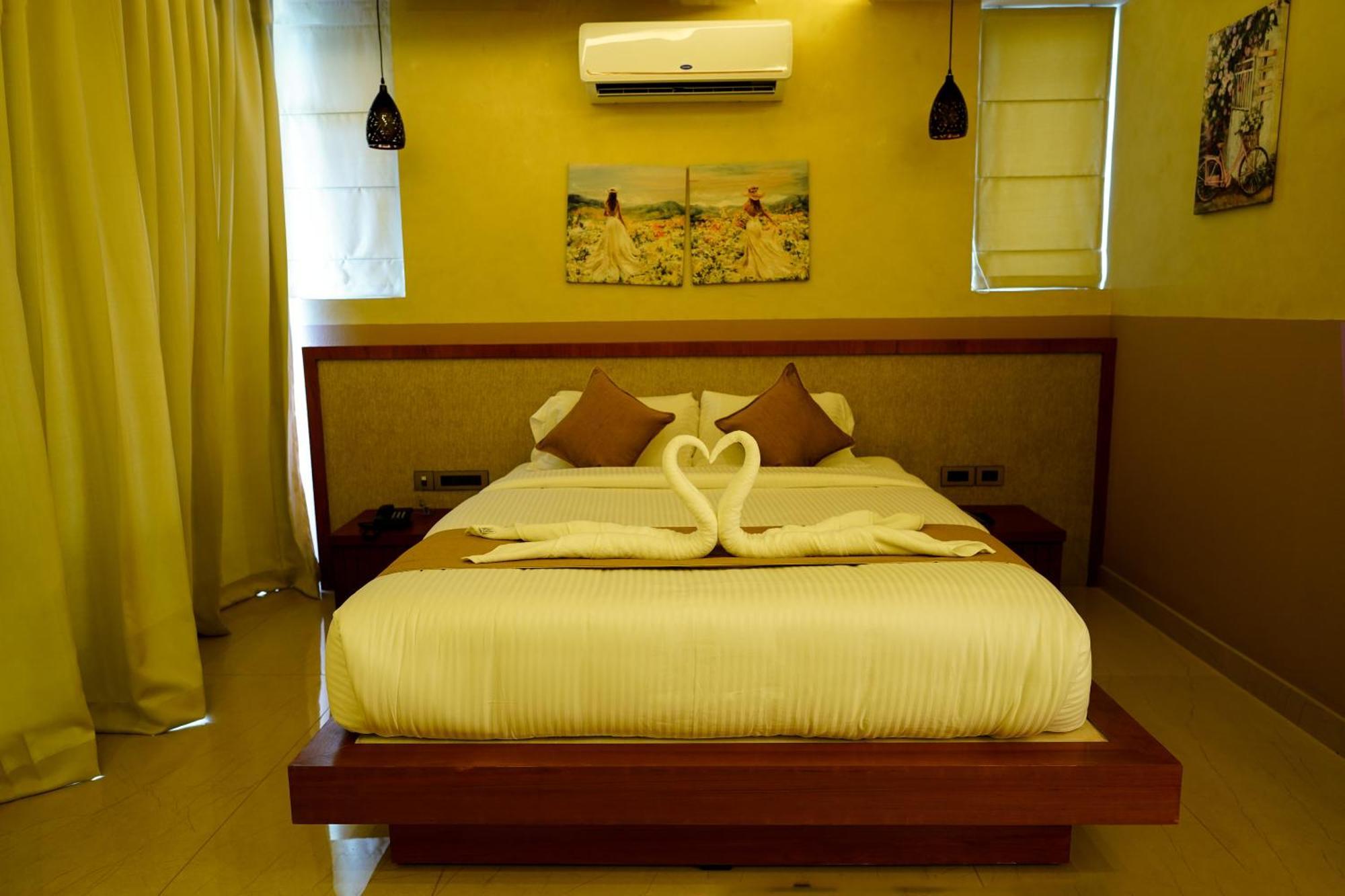 Mount Stratus Resort Vayalada Balussery Esterno foto